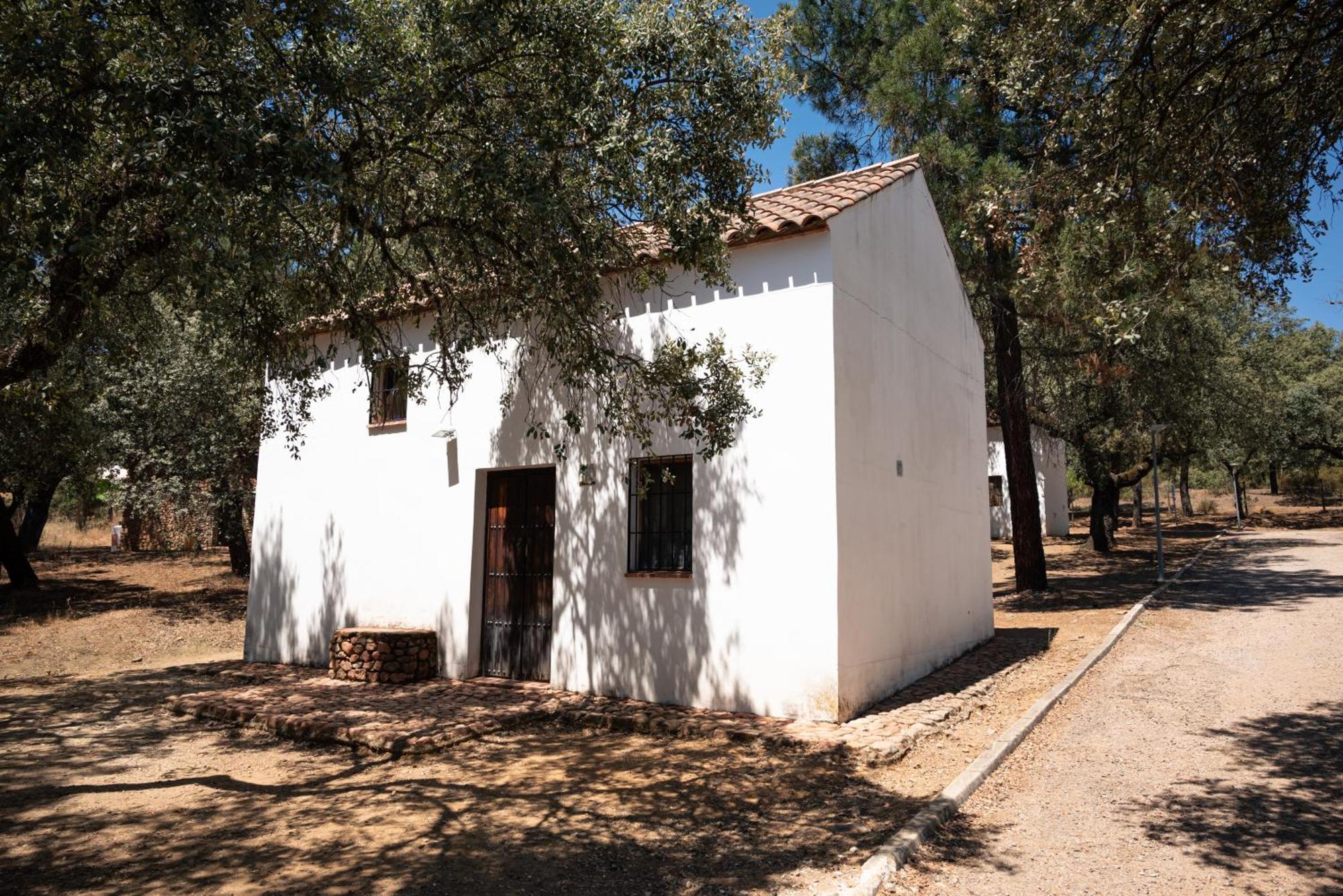 Bungalows Camping Jimmy Jones Villaviciosa de Córdoba エクステリア 写真